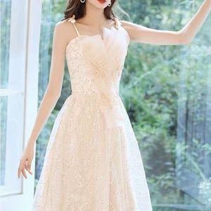 Stunning Wedding Dress - Perfect for Weddings and Formal Events-size 4-8